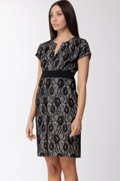 Dixie Dixie: Abito Elegante In Pizzocon Fascia In VitaPANNA