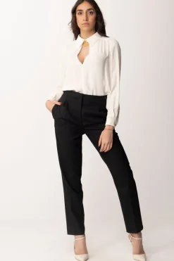 Elisabetta Franchi Camicia con Accessorio Al Collo e Scollo Sul RetroBURRO