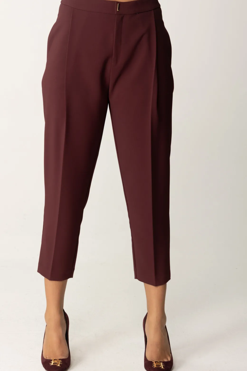 Elisabetta Franchi Pantaloni Crop con PincesROUGE NOIR