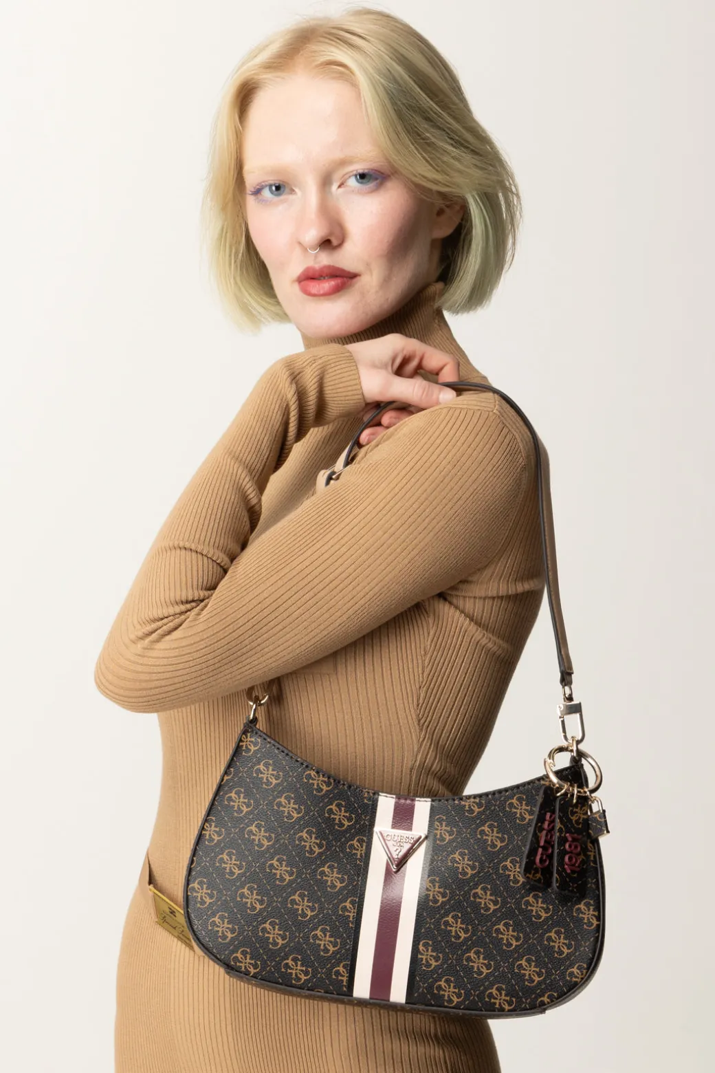 Guess Borsa a Spalla Noelle Top ZipBROWN LOGO