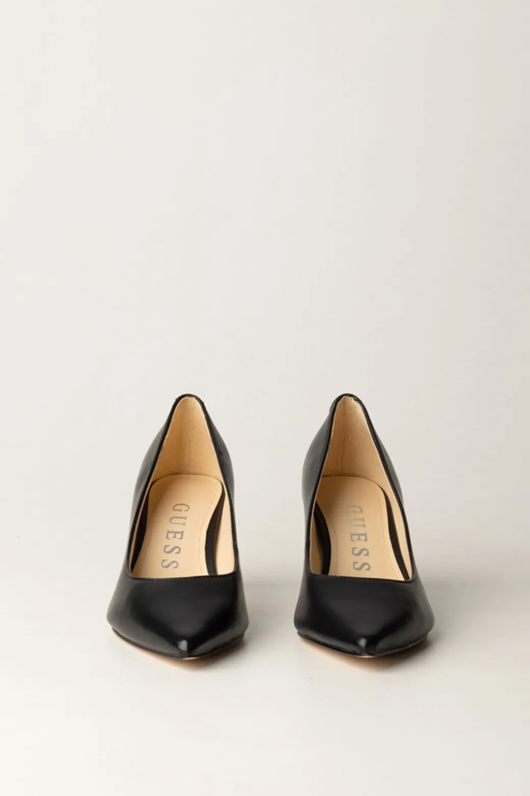 Guess Decolletes In PelleBLACK