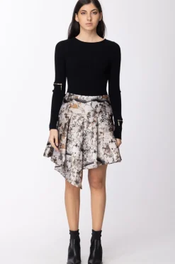 Mangano Mangano: Gonna Asimmetrica con Disegno Diagonale e Stampa Digitale WallSTAMPA WALL MANDORLA