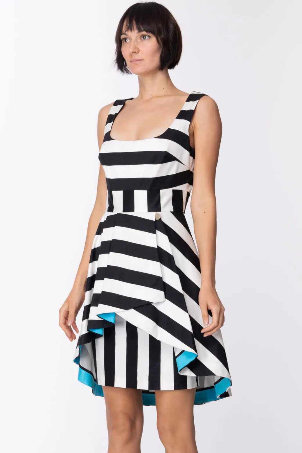 Mangano Mini Abito Asimmetrico a Maxi RigheNERO/OFFWHITE