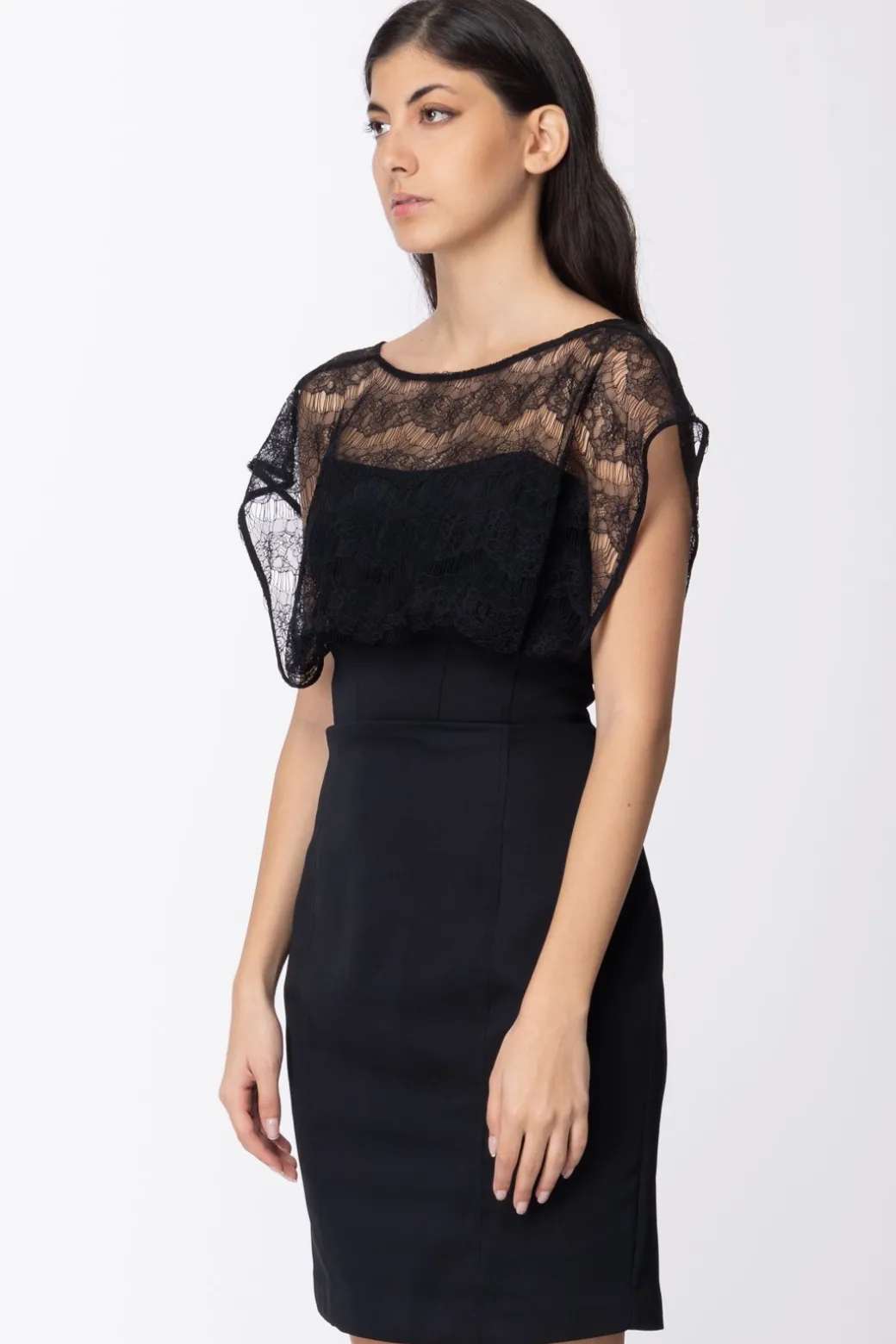 Mangano Tubino Nero Corto con PizzoNERO