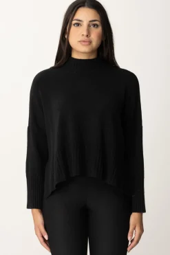 Meme Road Maglia Svasata con Spacchi LateraliNERO