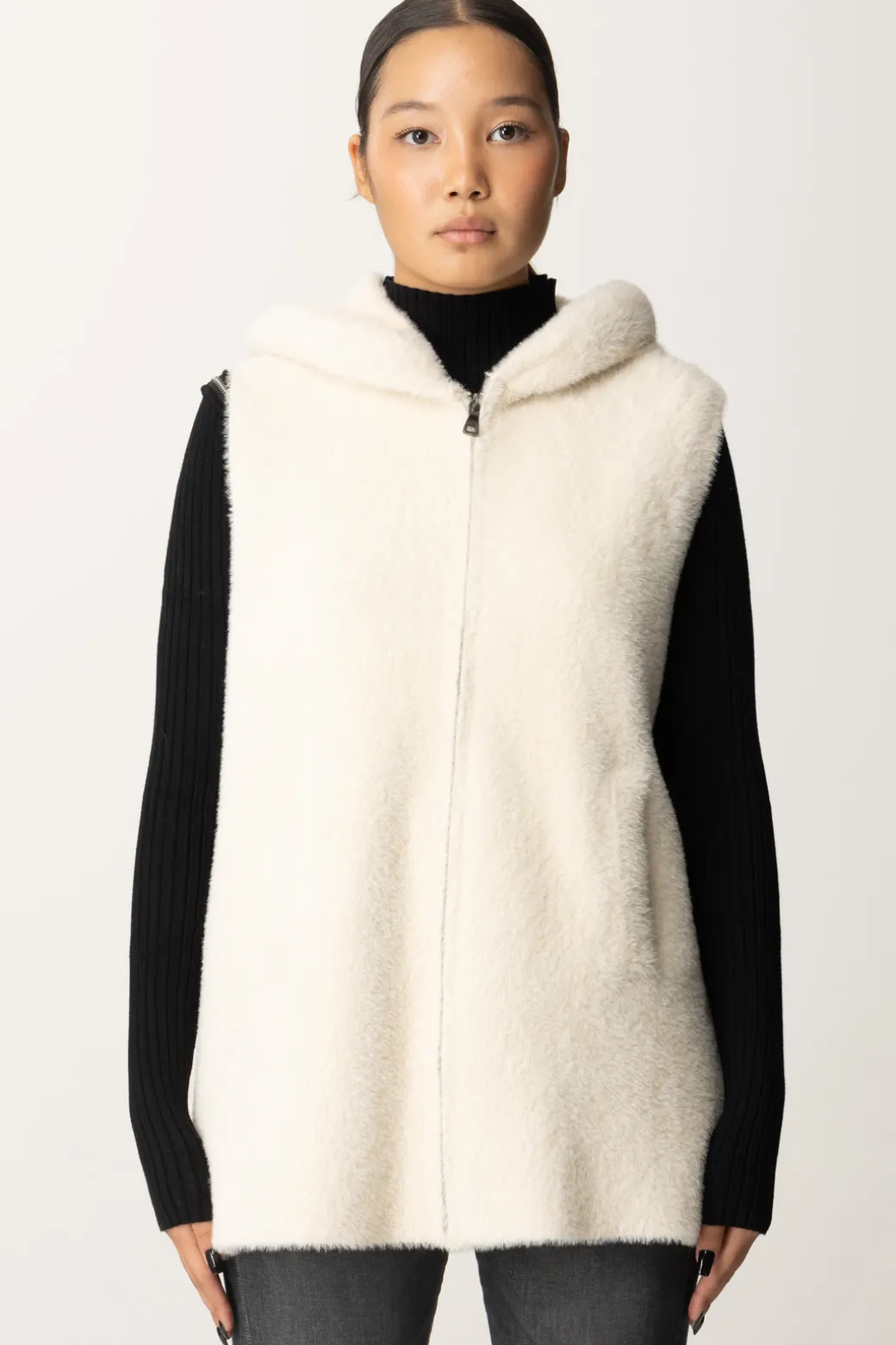 Montereggi Gilet In Maglia con Zip e CappuccioMANDORLA