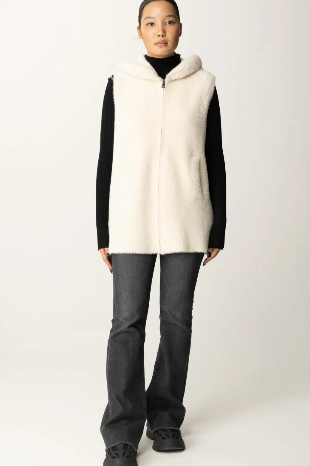 Montereggi Gilet In Maglia con Zip e CappuccioMANDORLA