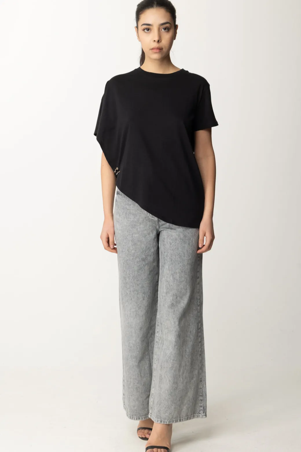 Patrizia Pepe T-shirt Asimmetrica con PiercingNERO