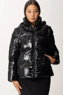 Pinko Piumino Corto Lucido con CappuccioNERO LIMOUSINE