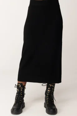 Replay Gonna In LanaBLACK