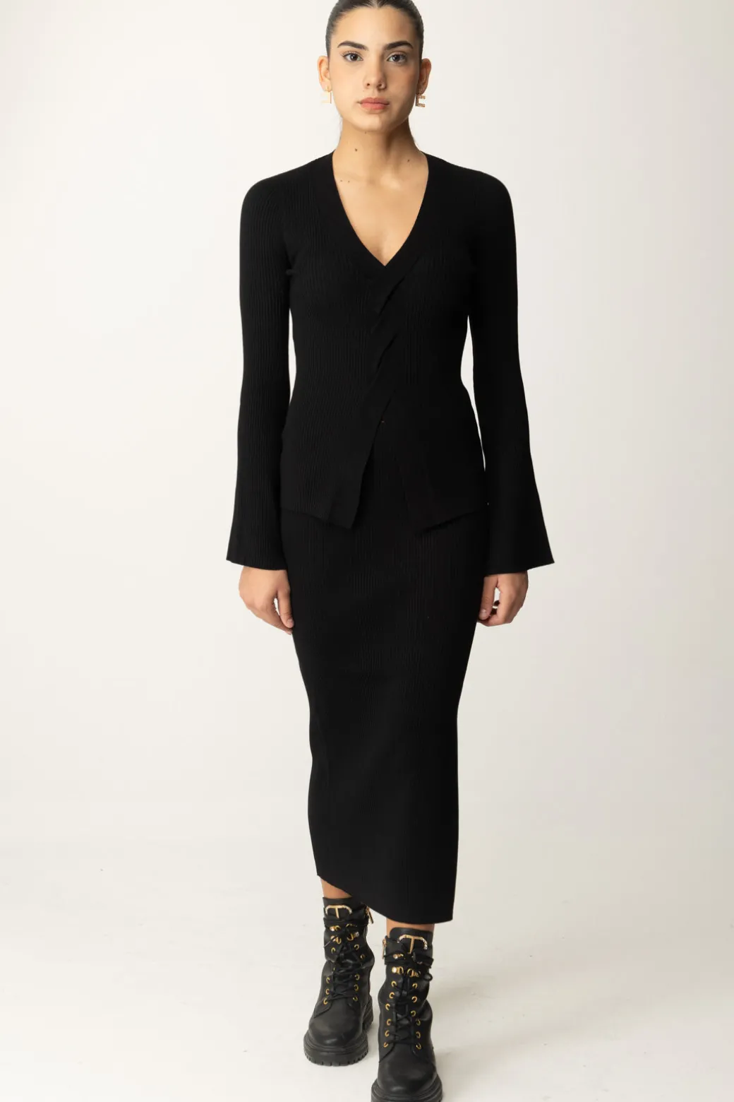 Twin-set Maglia a Costine con Incrocio FrontaleNERO