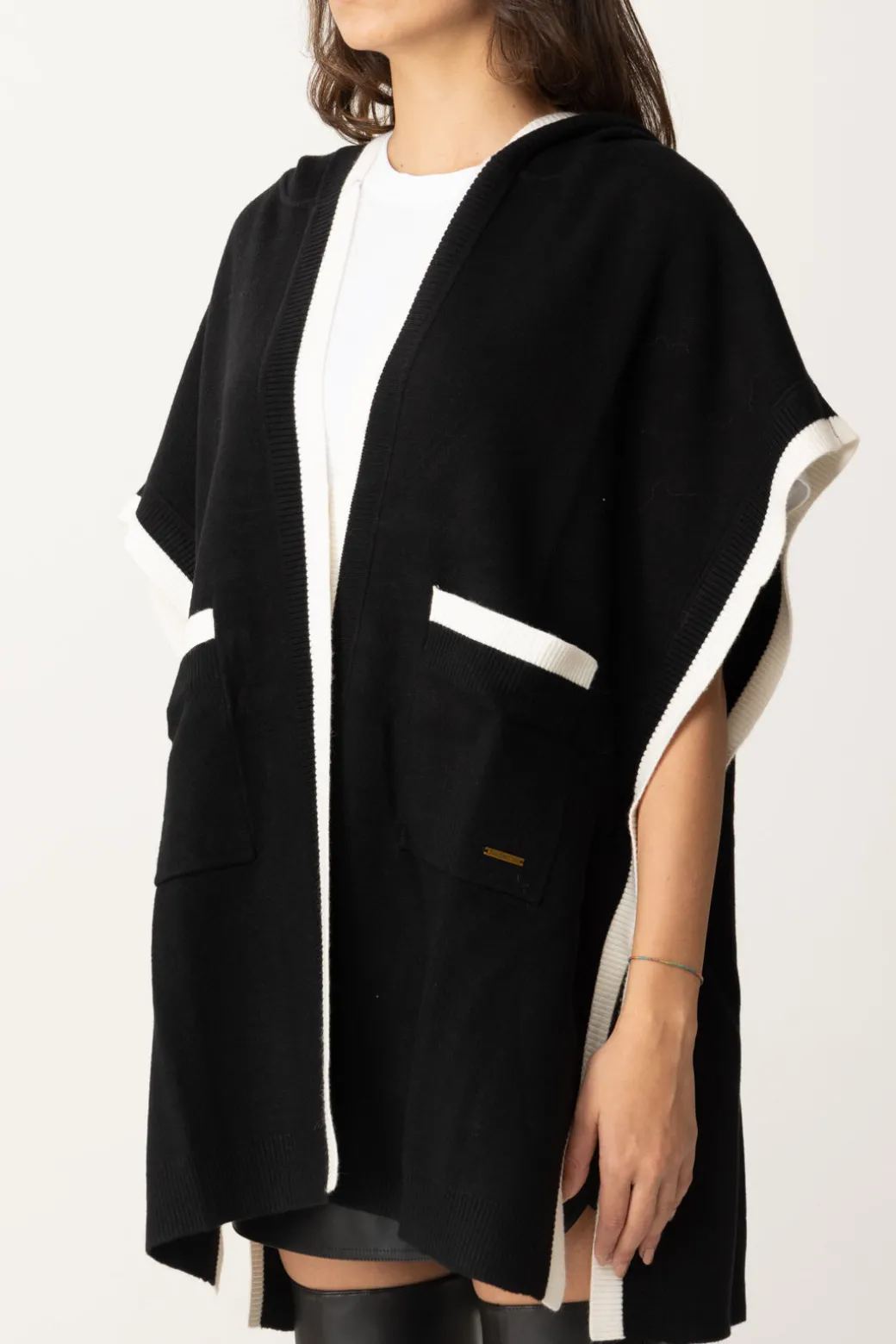 Twin-set Poncho In Maglia con CappuccioNERO