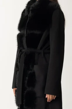 Yes London Cappotto con Cintura In Vita e Inserti In EcopellicciaNERO